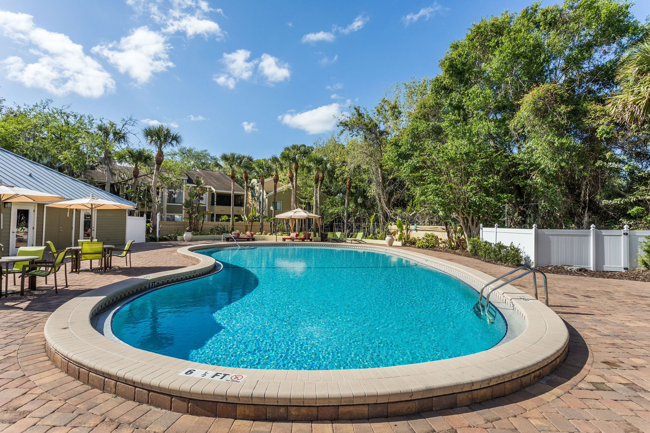 Lakes of Northdale Apartments in Tampa, FL